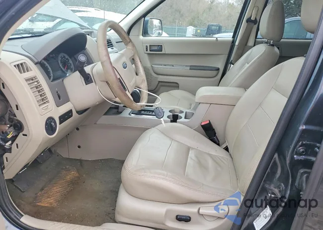 1FMCU49H78KC32365: 79031085