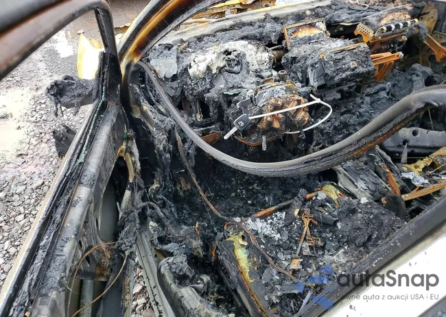 1HGCR2F52GA154572: 78697235