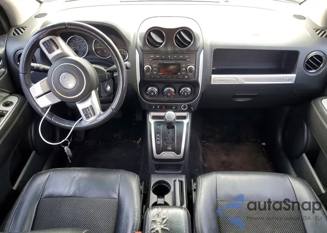 1C4NJCEB4HD197953: 79752725