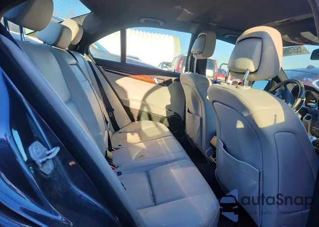 WDDGF8BB4BR142933: 45573606