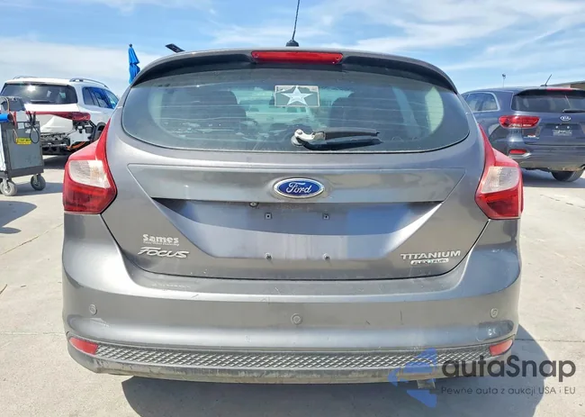 1FADP3N23EL195838: 46546136