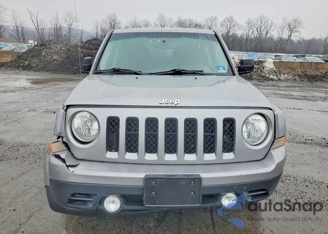 1C4NJRFB4GD697577: 79906785