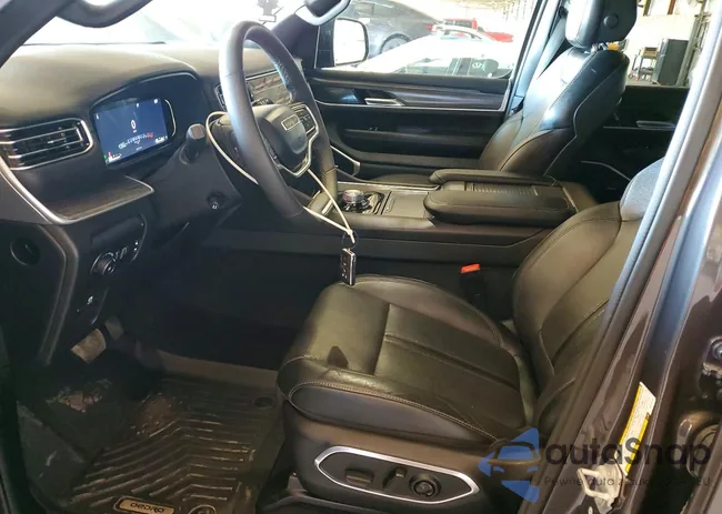 1C4SJVBP9RS125786: 46024936