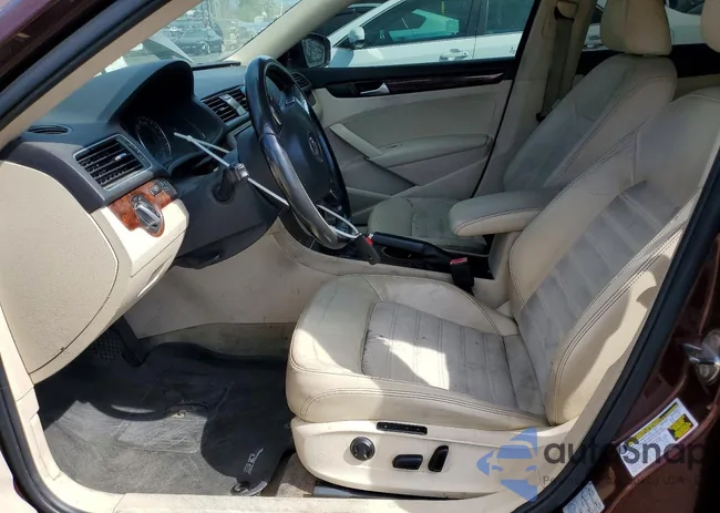 1VWCN7A33DC035620: 79669455