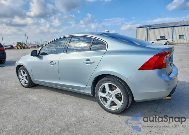 YV1612FH7D2173521: 45823196