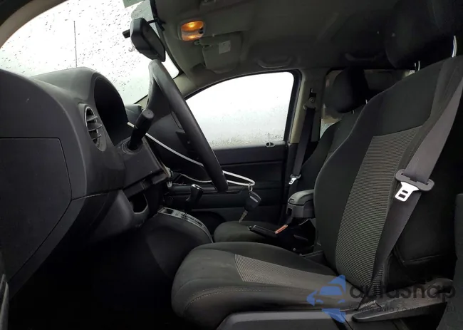 1C4NJCBA6HD123784: 79839885