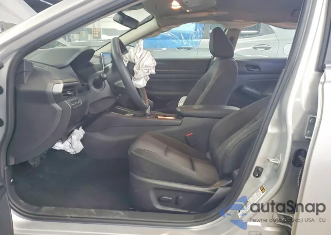 1N4BL4DW0SN376621: 79376705