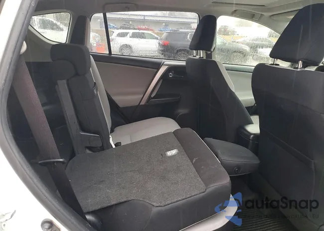 JTMRJREV7GD024862: 79643035