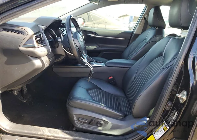 4T1B11HK3KU852304: 46212866