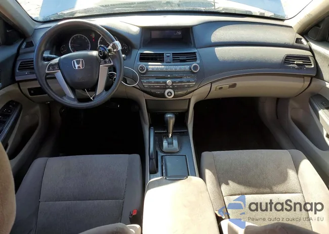 1HGCP2F34AA109788: 77810165