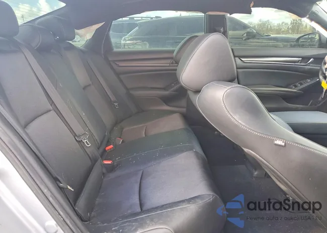 1HGCV2F34KA011187: 77468465