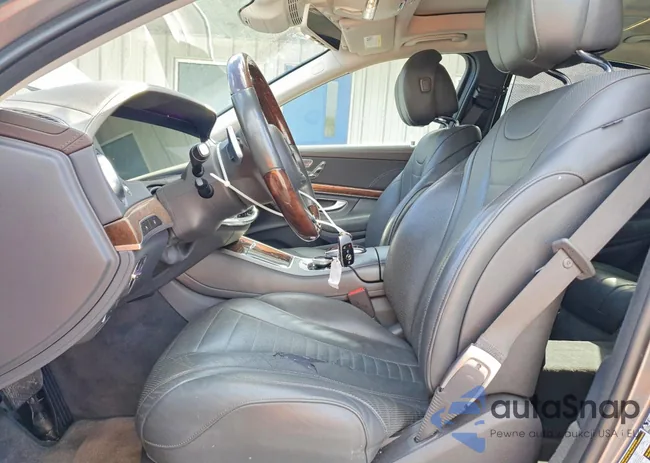 WDDUG8DB2JA369158: 78810065