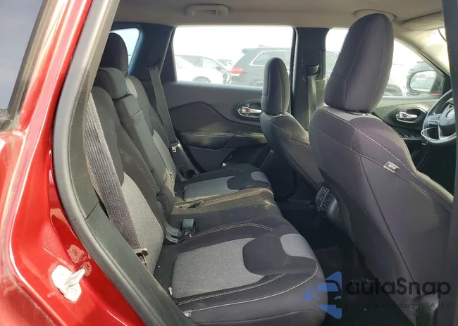 1C4PJMAB8FW571356: 79904735