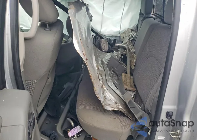 1N6AD0EV3KN735409: 41703716