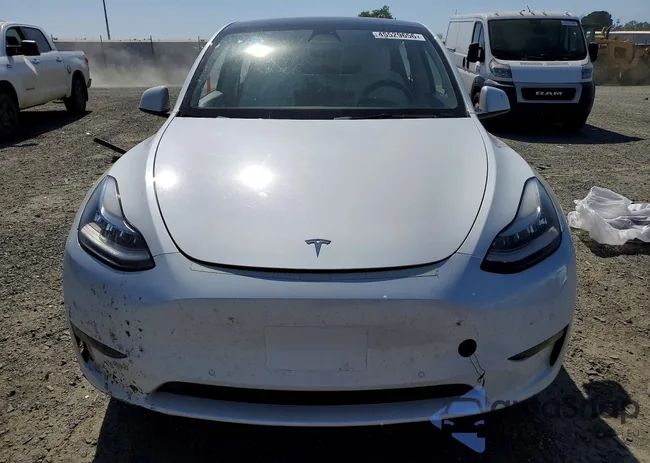 5YJYGAEE7MF211356: 45529656