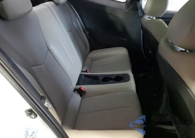 KMHTC6AD3CU074613: 79240445