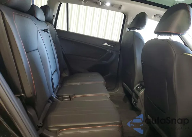 3VVAB7AX1RM229401: 76331495