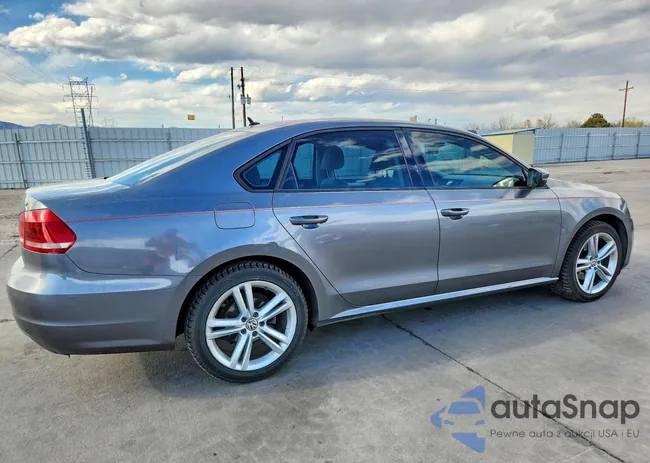 1VWAT7A35FC004689: 41765426