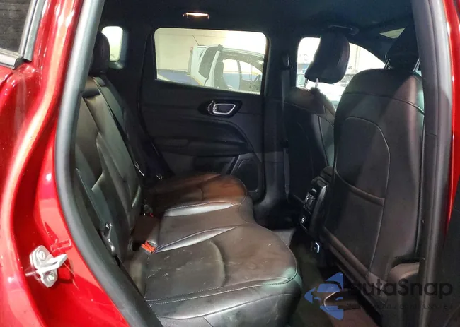 3C4NJDCN5TT184229: 41882026