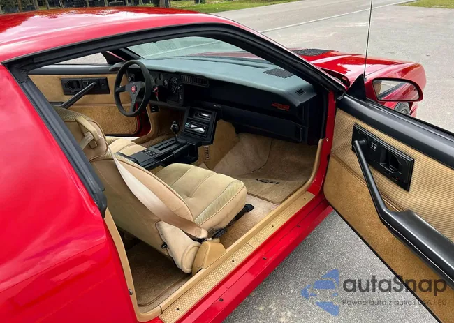 1G1FP87F3GL117622: 41932836