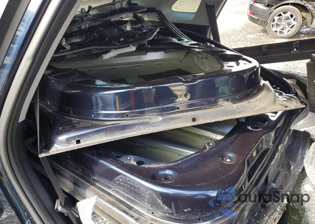 KNDCE3LG5L5047167: 79753845