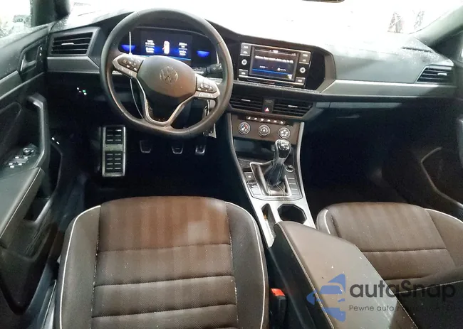 3VWAM7BU4RM010328: 79400785