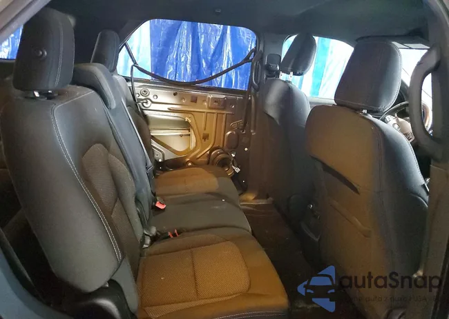 1FM5K8D82JGA31172: 79494035