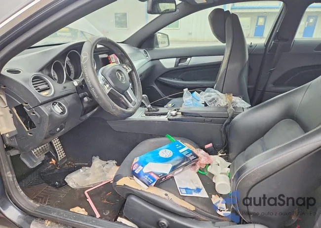 WDDGJ4HB3FG363374: 41819306