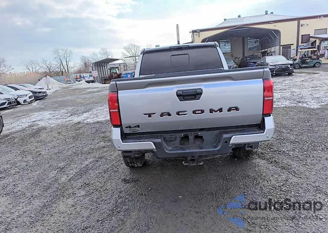 3TYLE5JN0RT008832: 45824116