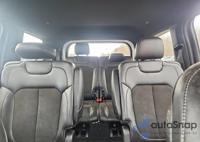 1C4RJKAG4P8832982: 41761876