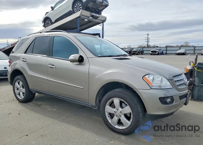 4JGBB75E56A016189: 45985306