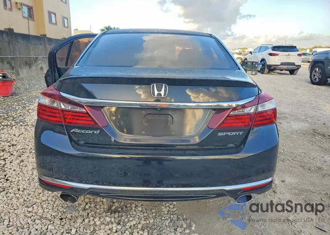 1HGCR2F52GA210252: 79709575