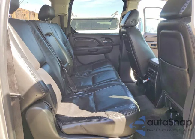 1GYFC66898R180582: 42021996