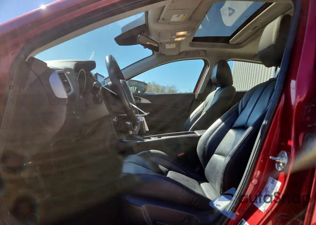 3MZBN1L35JM189438: 46705586