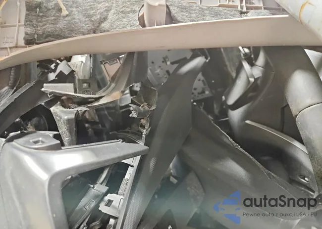 KMHC75LC9LU235324: 46283456