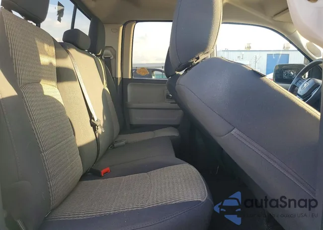 1C6RD6GP8CS233187: 79595675