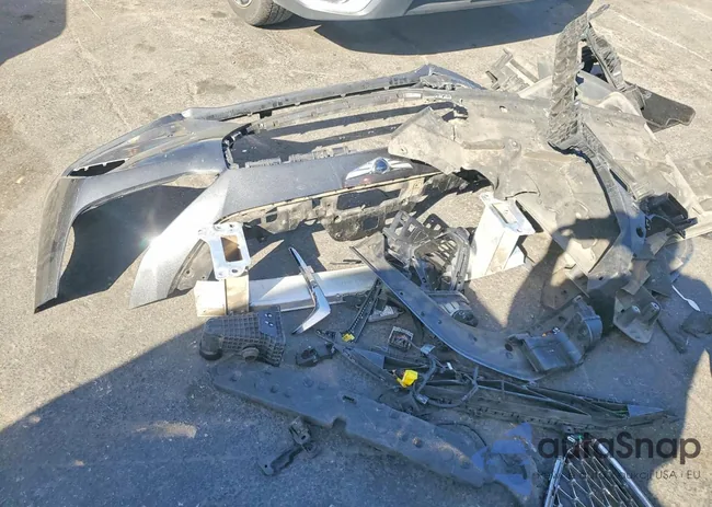 KMTG54LEXLU048070: 41655186