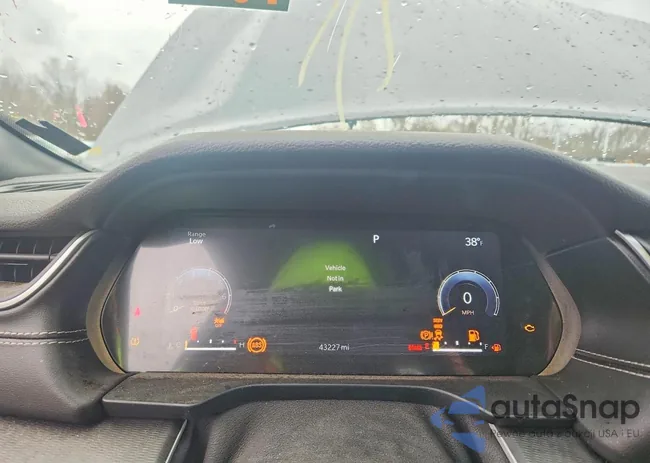 1C4RJKAG4P8832982: 41761876