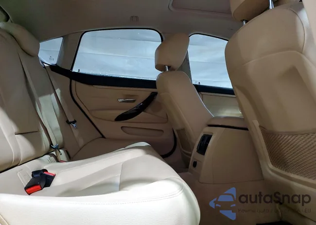 WBA4A5C58FGK15559: 79260425