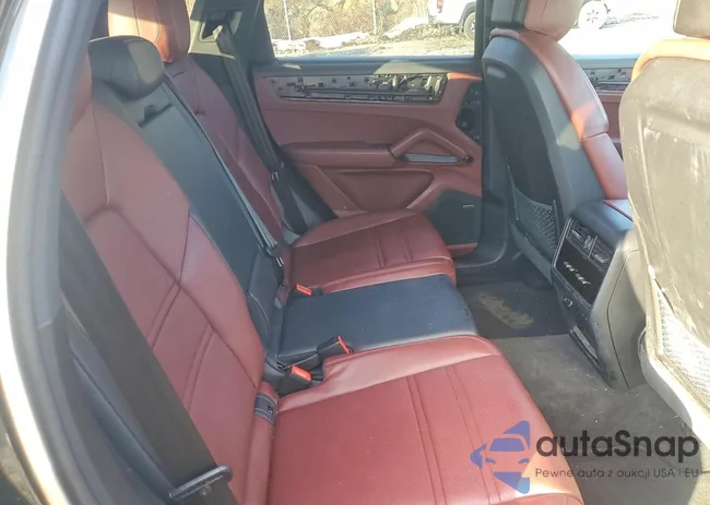 WP1AL2AY6RDA33357: 45539086