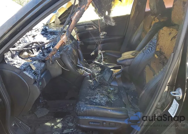 1HGCR2F59GA061869: 46241296