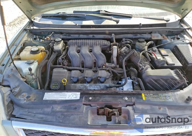 1FAFP231X5G112945: 41783476