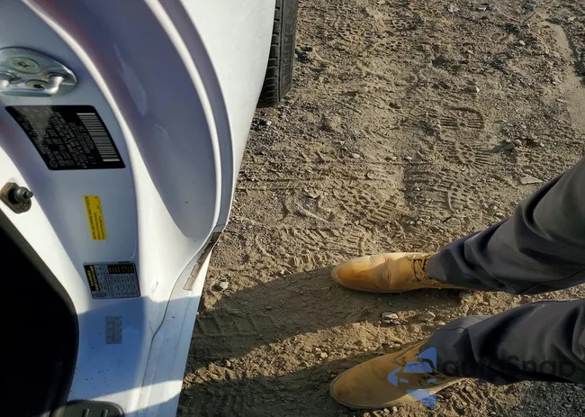 KMHHU6KJ0EU118285: 41589596