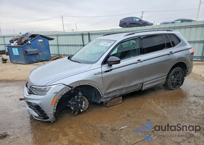 3VV8B7AX8NM169061: 79744985