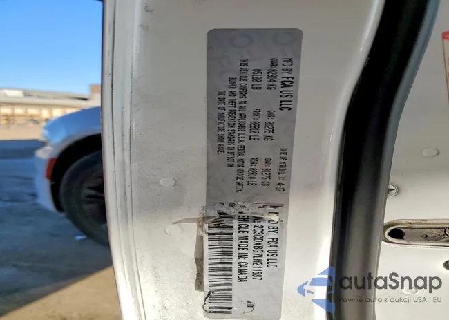 2C3CDXBG7LH211687: 79670785