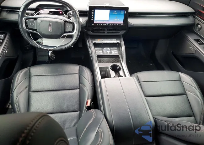 5LMPJ8JA8RJ800935: 46582526