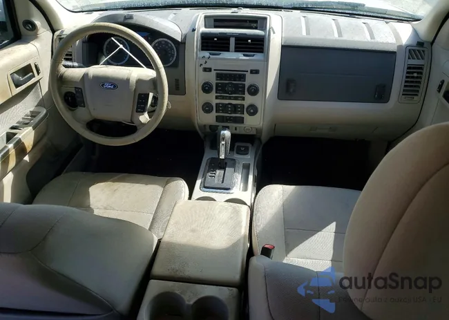 1FMCU4K37BKC66828: 46441196