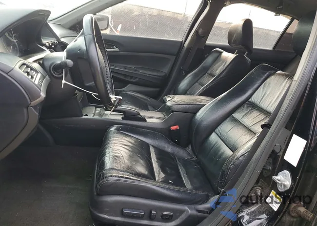 1HGCP2F62BA006090: 45844756