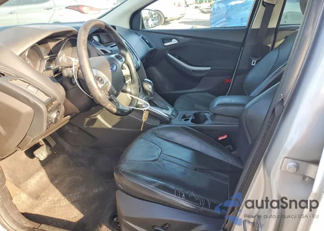 1FADP3F22DL246470: 79687425