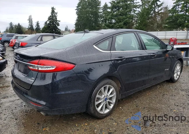 3FA6P0LU9HR373883: 41985896